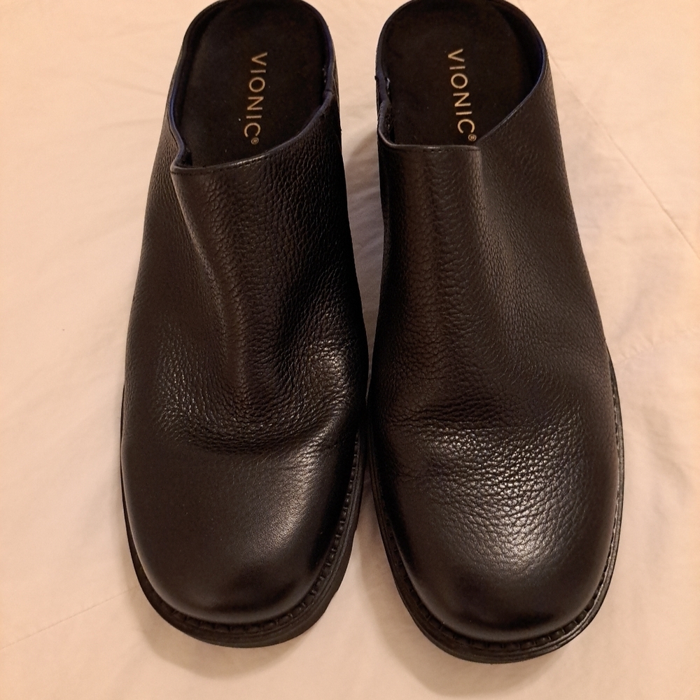 Vionic Fairfax Slippers Women's 10 Black Leather Slip On Mule EUC